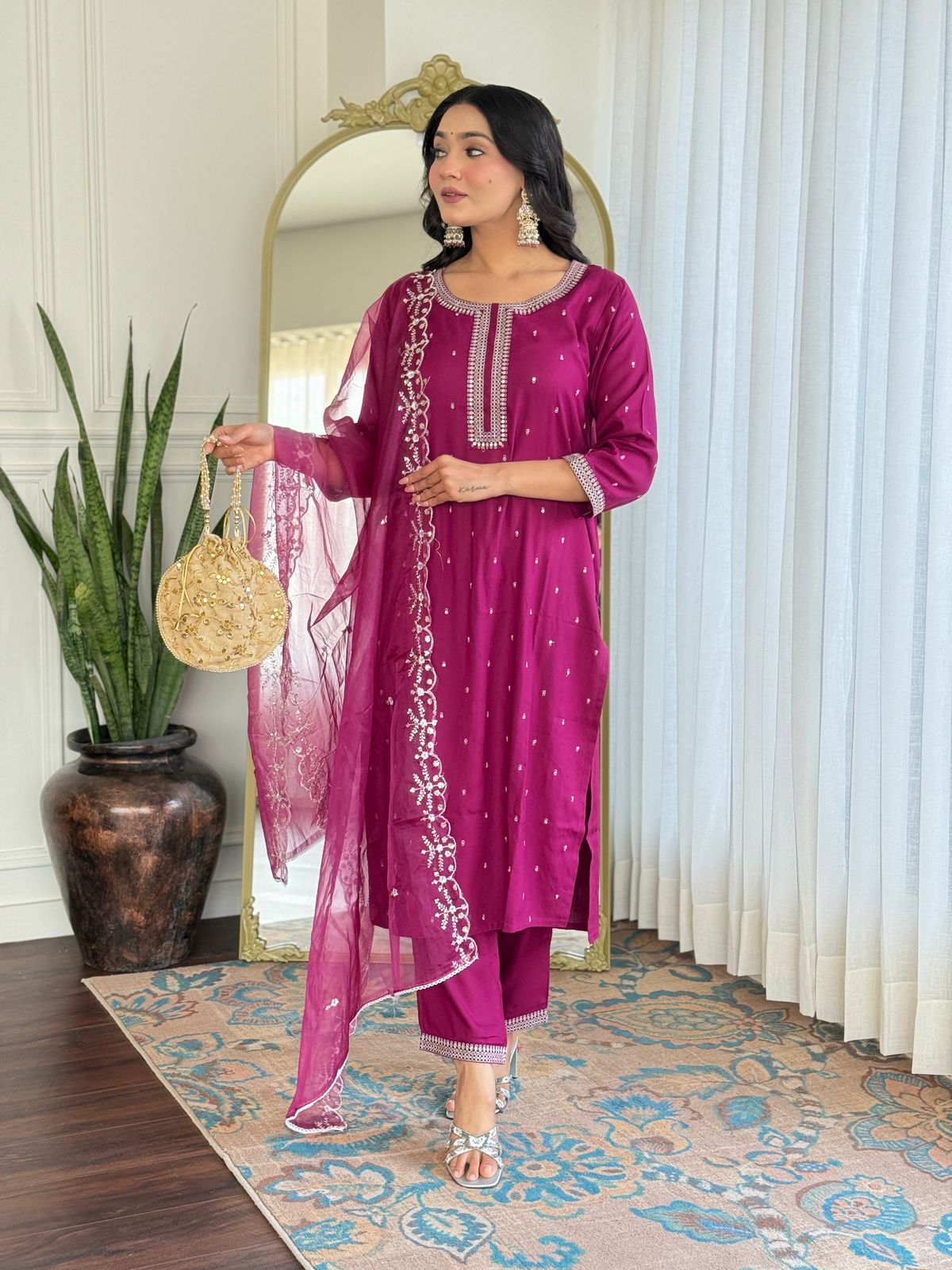 Elegant Pink Kurti with Netted Dupatta