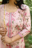 Elegant Kurti with Graceful Pink Netted Dupatta