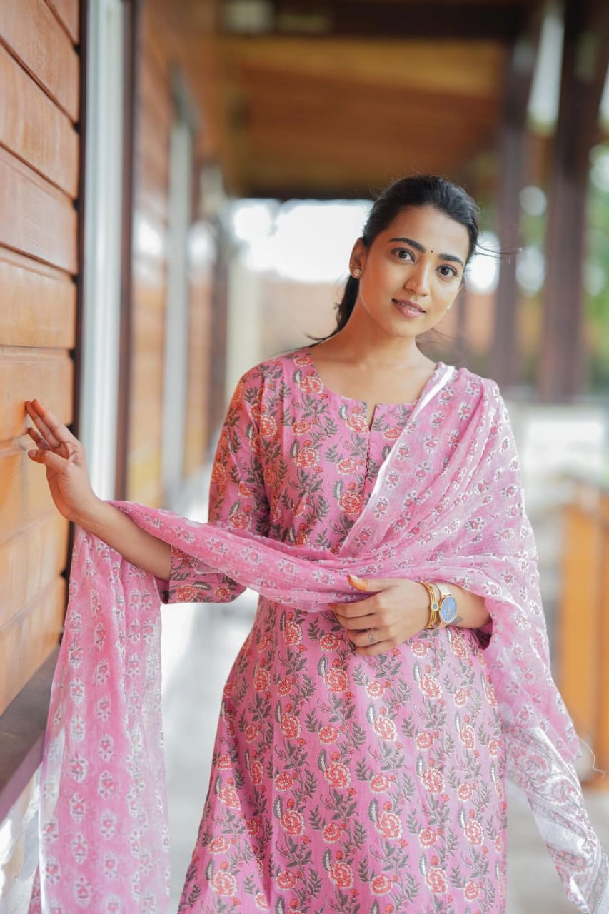 Gorgeous Pink Kurti