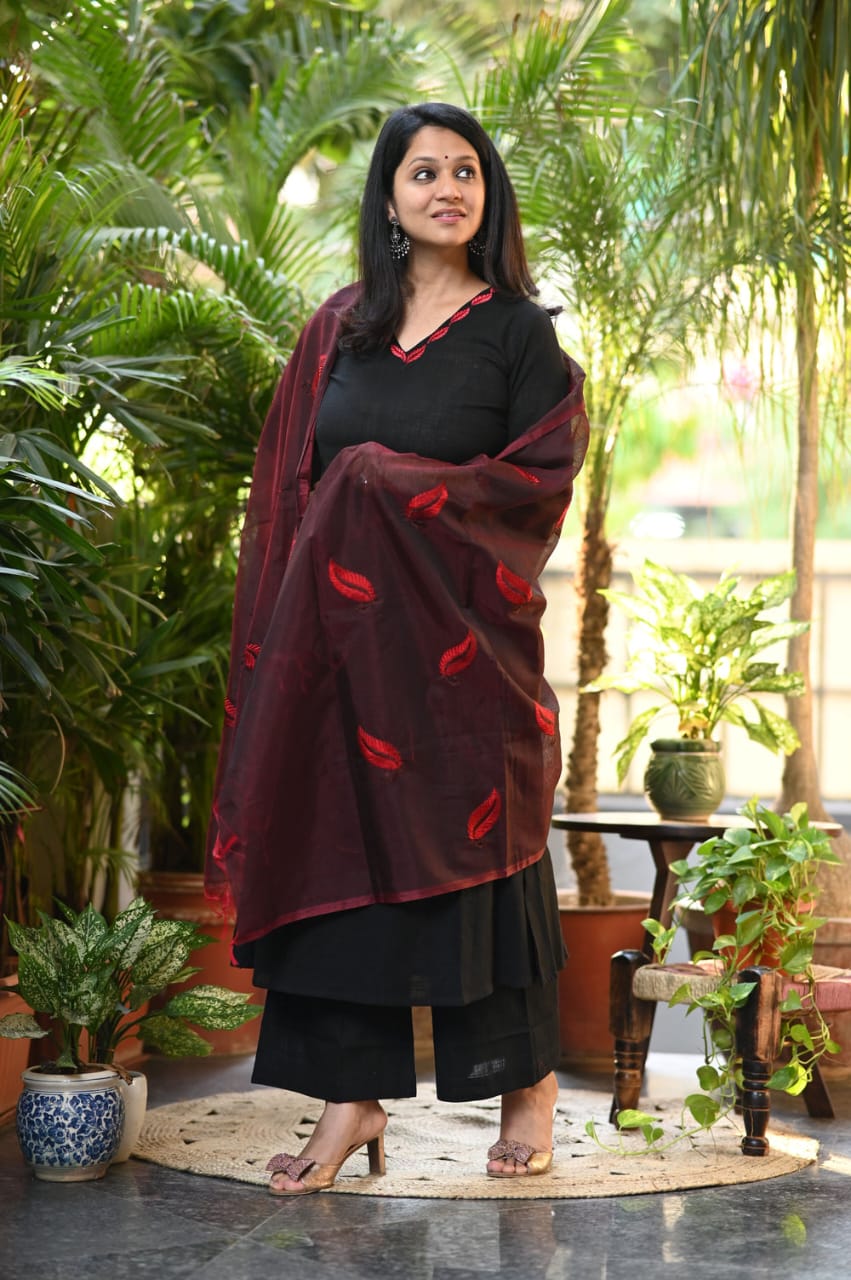 Elegant Black Kurti with Red Dupatta